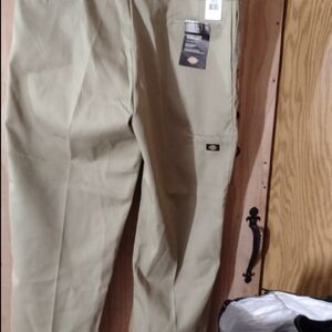 Dickies Men's Tan Chinos